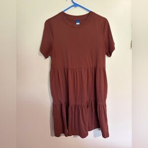 Old Navy medium Crewneck Tiered Tee Dress Rusty Brown with pockets